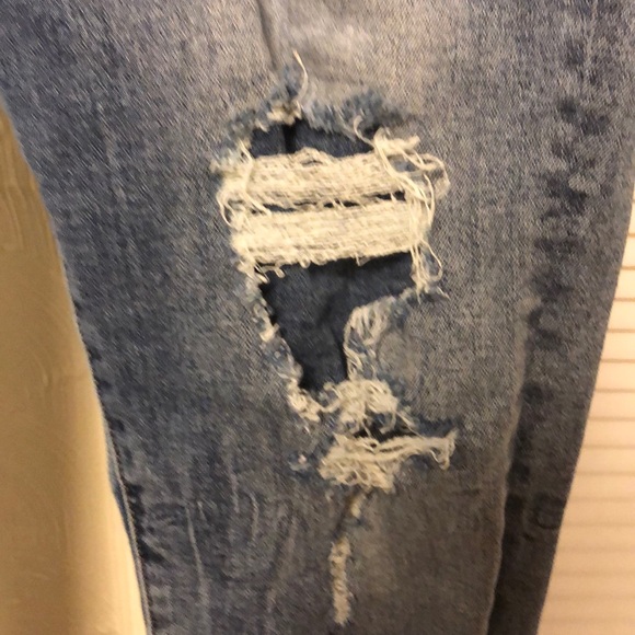 BDG Distressed jeans - Picture 3 of 8